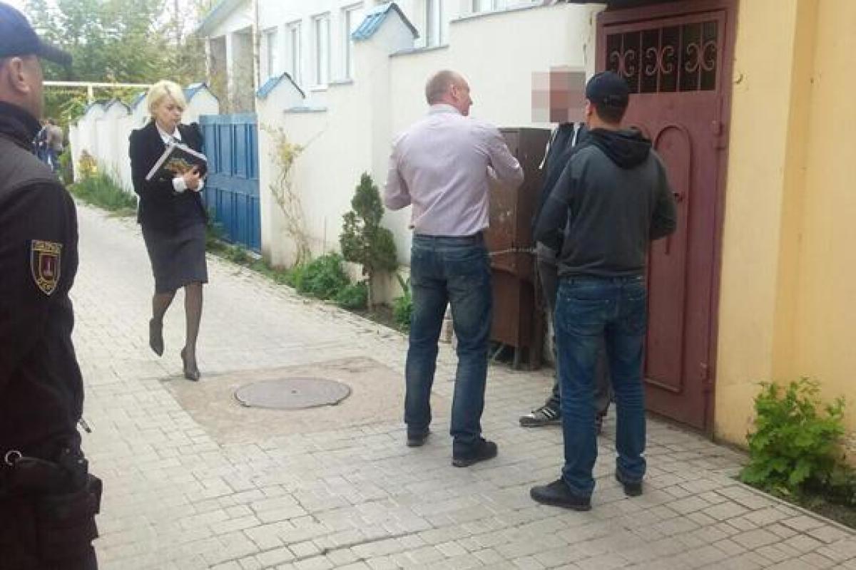 В Одессе выстрелили в голову специалисту по открыванию дверей В Одессе выстрелили в голову специалисту по открыванию дверей