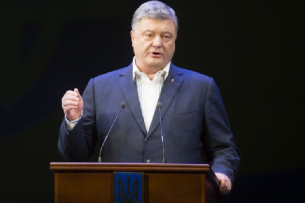 Порошенко уверен в деоккупации Крыма: Россию заставят вернуть украденное