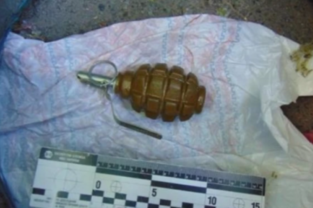 В Киеве на детской площадке нашли гранату В Киеве на детской площадке нашли гранату