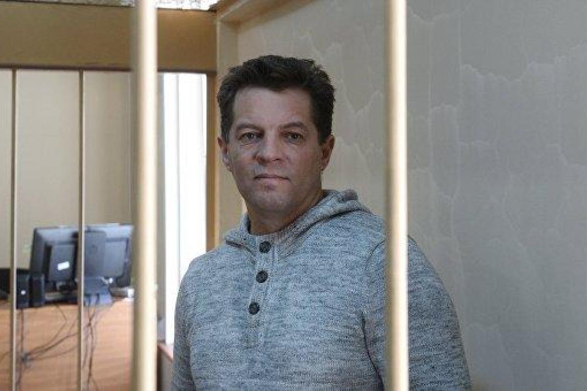 Политзаключенному Роману Сущенко суд Москвы продлил арест