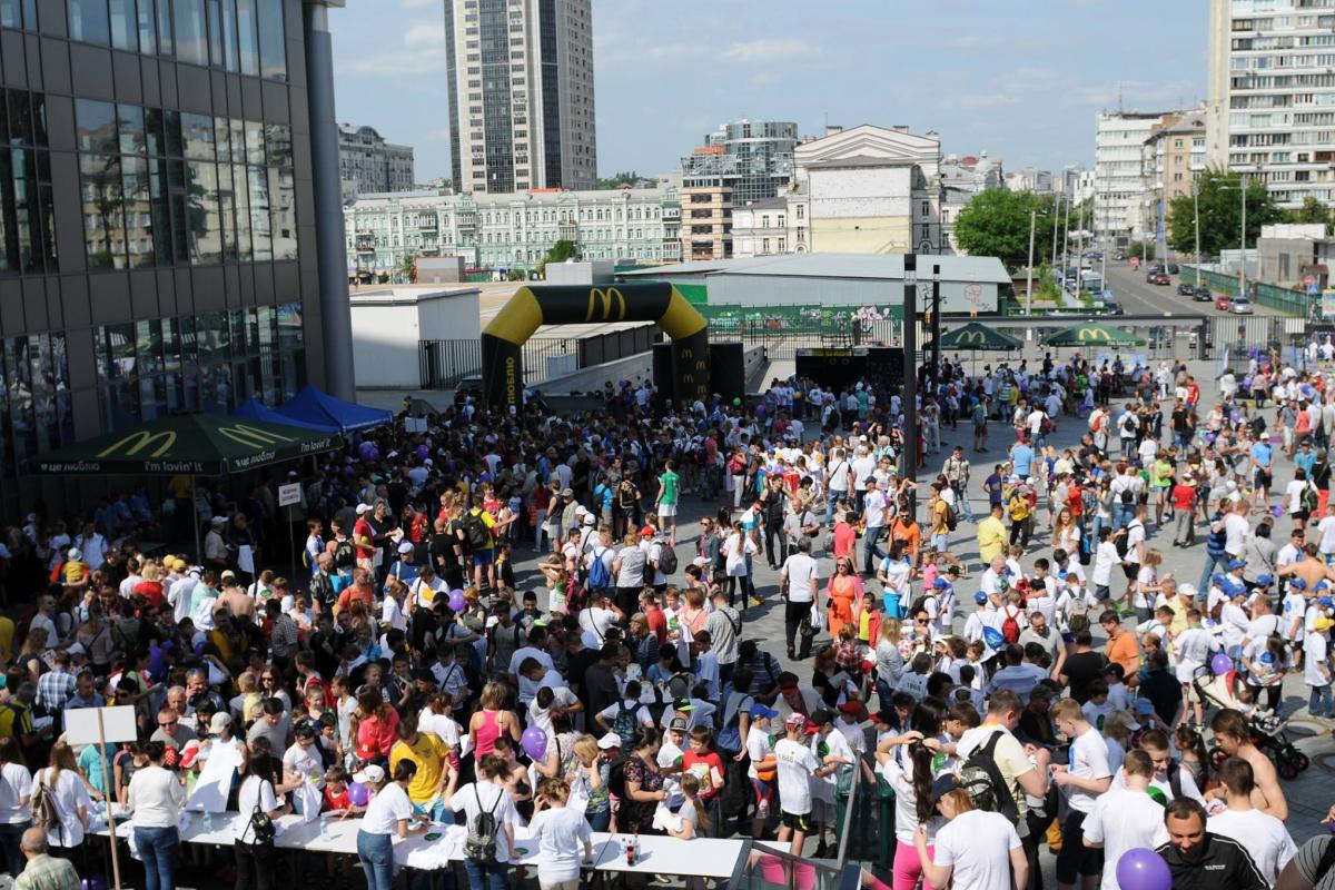 В столице Украины отпраздновали Олимпийский день В столице Украины отпраздновали Олимпийский день