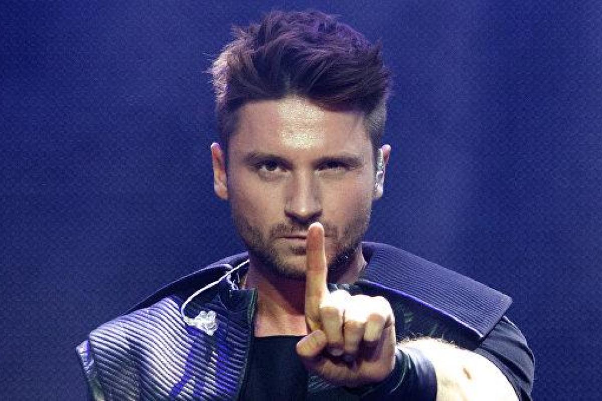 "Моя семья - моя крепость": Сергей Лазарев показал свою маму "Моя семья - моя крепость": Сергей Лазарев показал свою маму