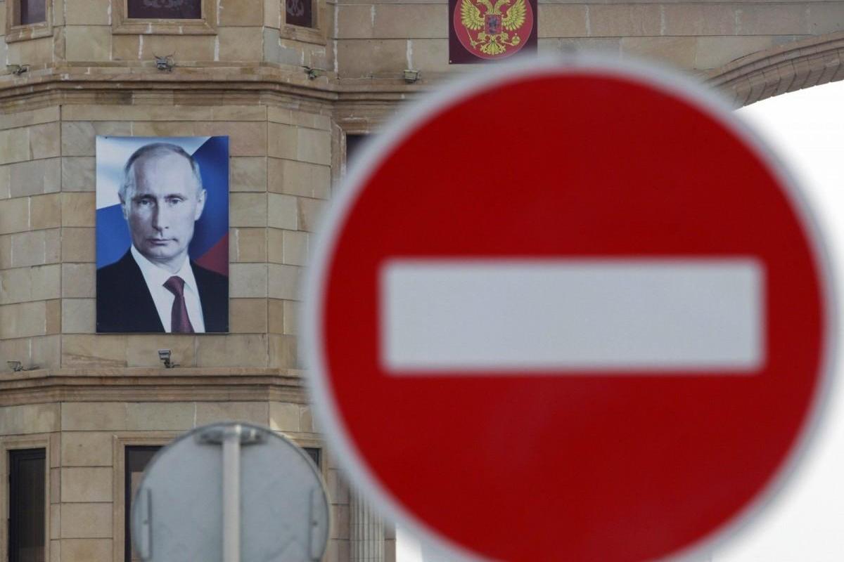 В Евросоюзе согласились продлить на год санкции против Крыма  В Евросоюзе согласились продлить на год санкции против Крыма