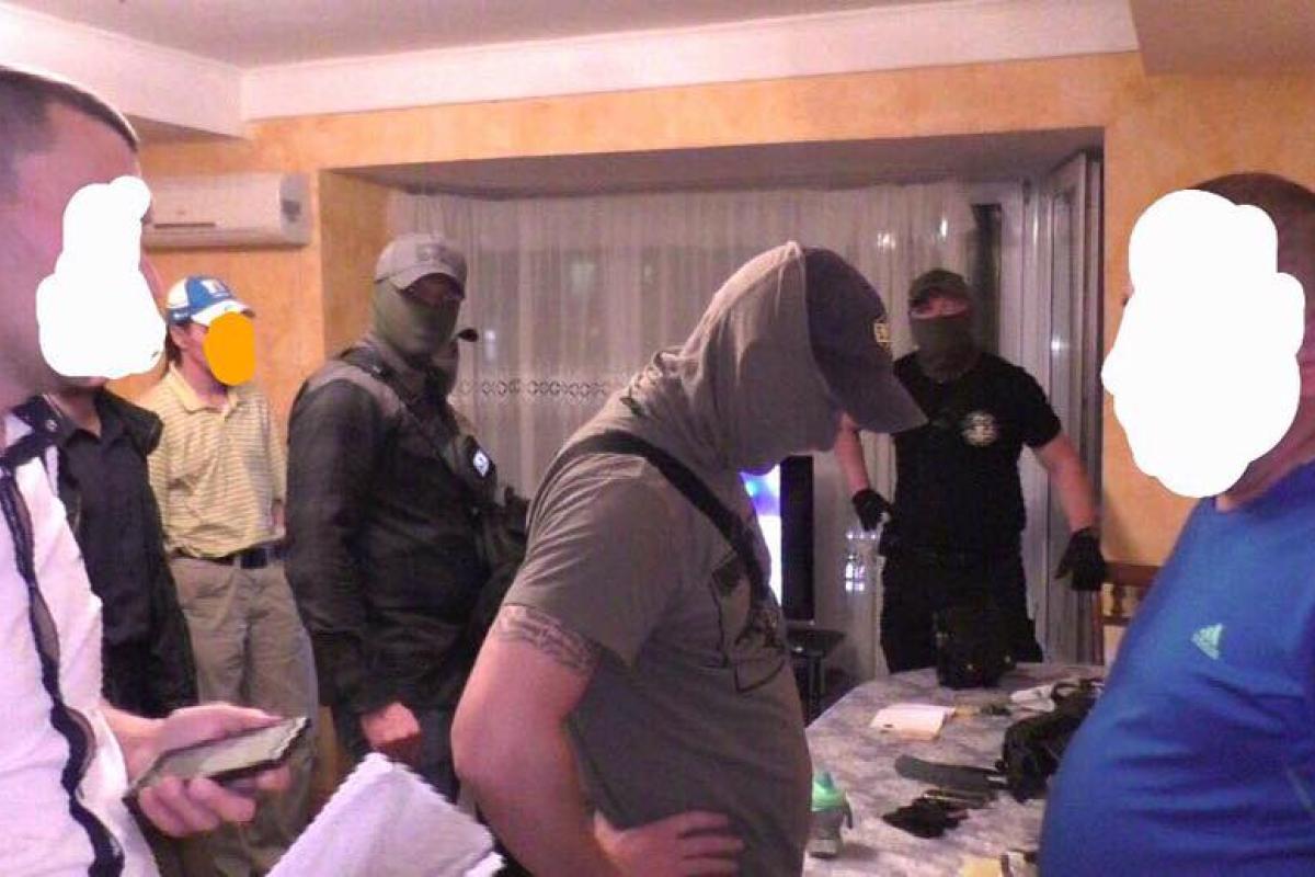 Задержана группировка, которая пыталась выдать России преследуемого кремлевскими властями гражданина Задержана группировка, которая пыталась выдать России преследуемого кремлевскими властями гражданина