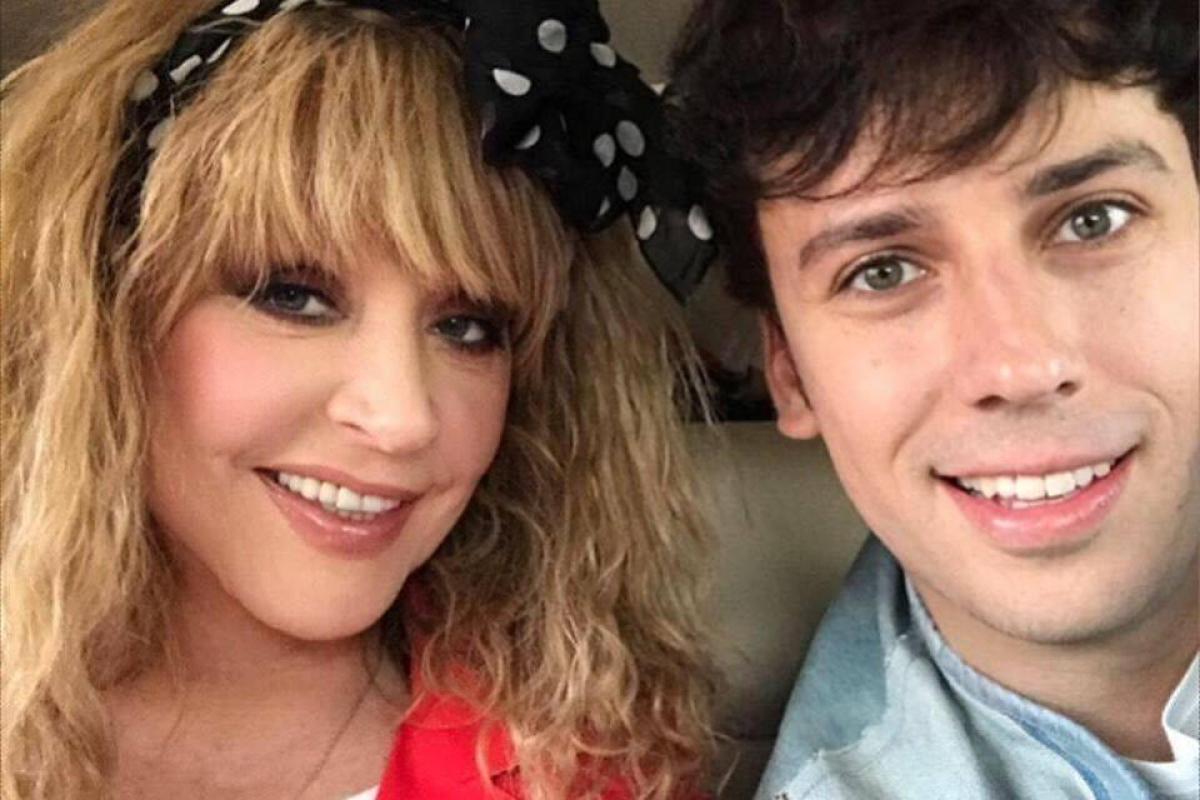 В Сети появилось фото Пугачевой, которая загорает в Юрмале