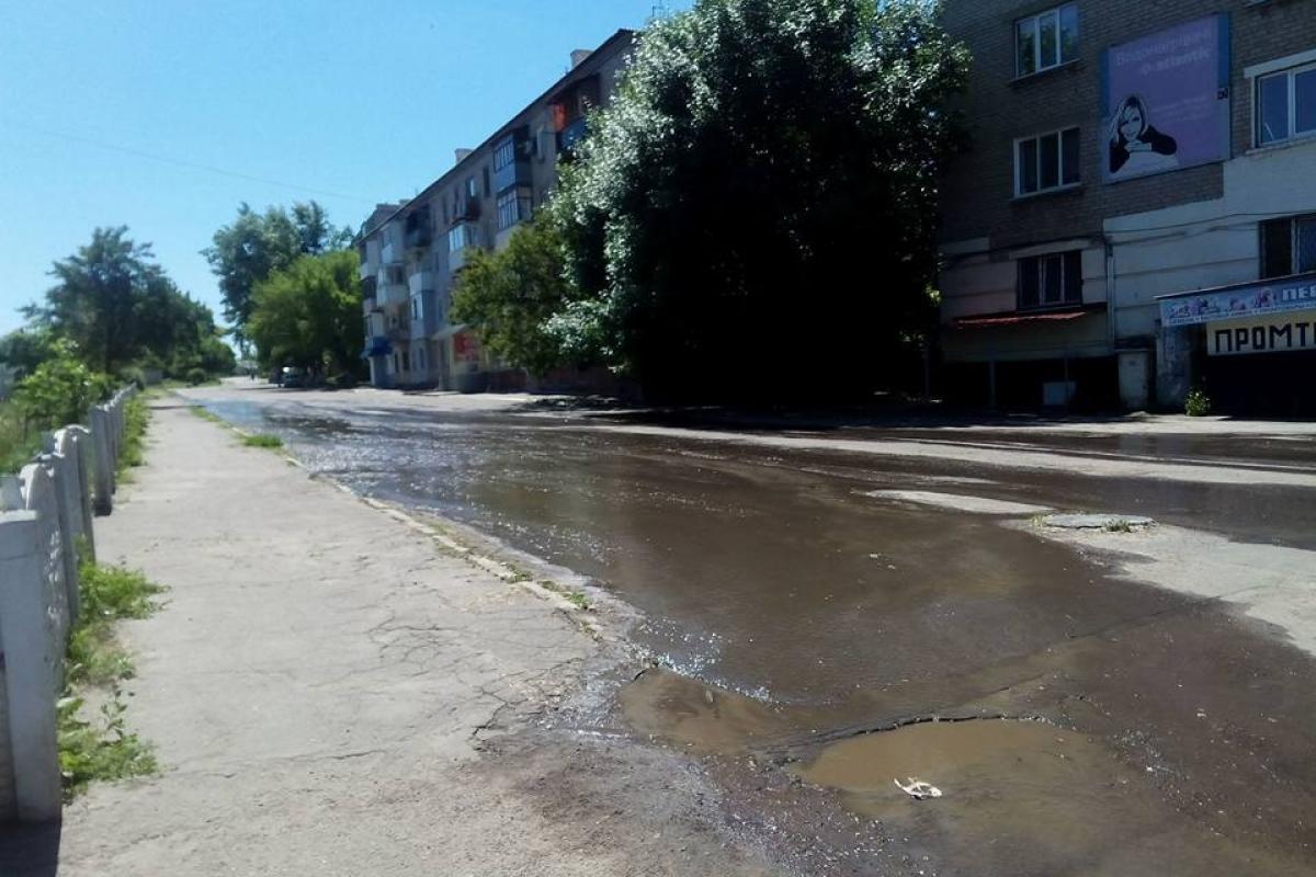 Вода вместе с деньгами уходит в песок Вода вместе с деньгами уходит в песок