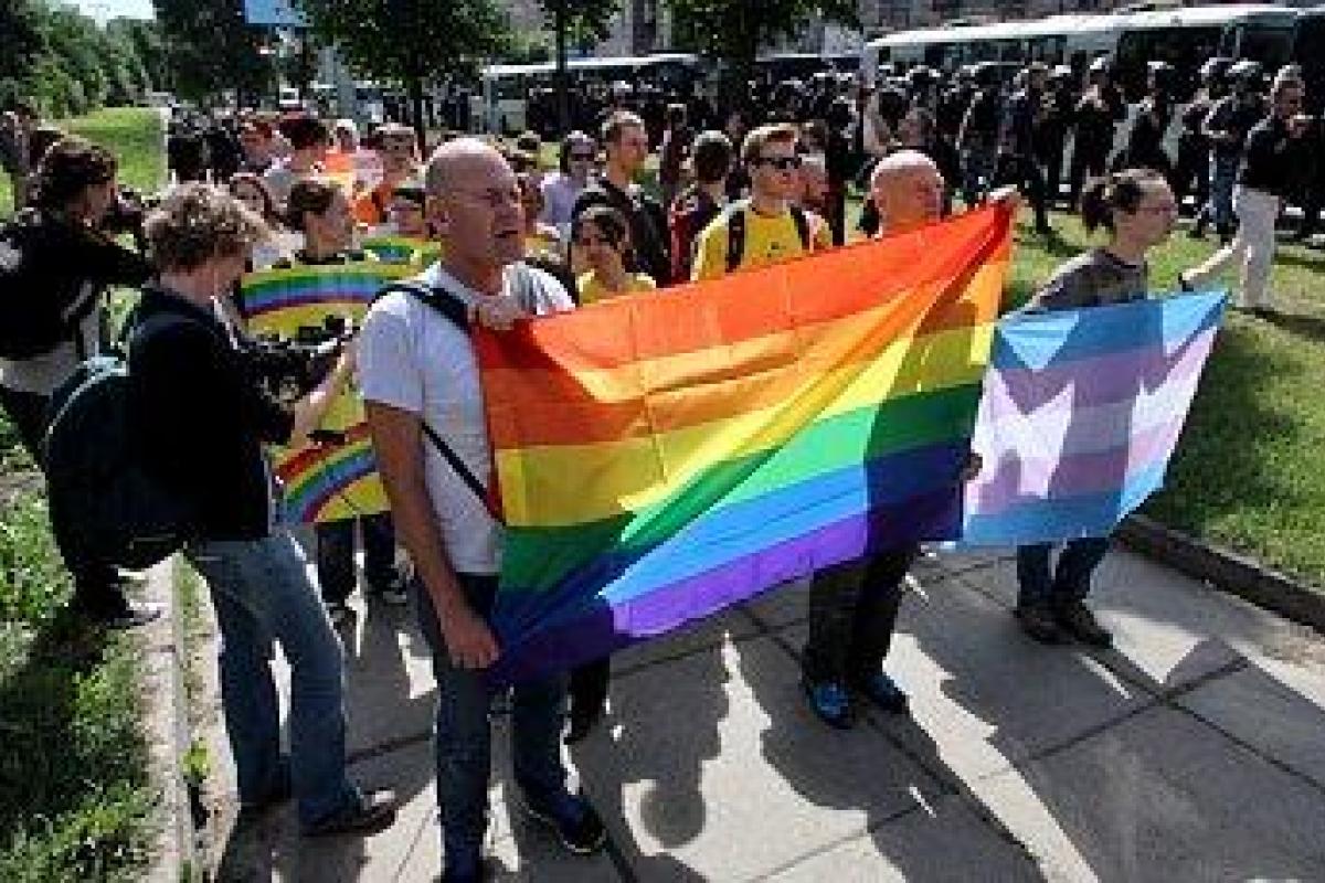 Полицейские задержали одного из злоумышленников, которые набросились на участников «Марша равенства»