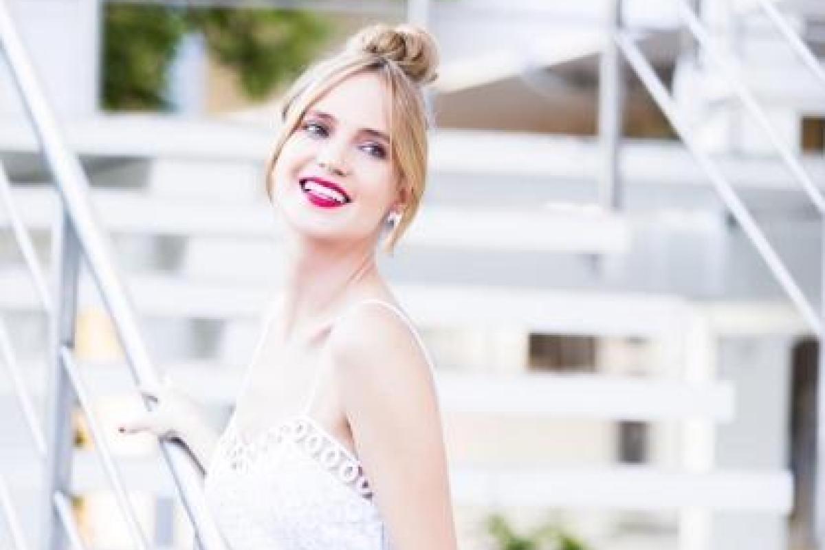 Глюкоза показала своего молодого отца-именинника Глюкоза показала своего молодого отца-именинника