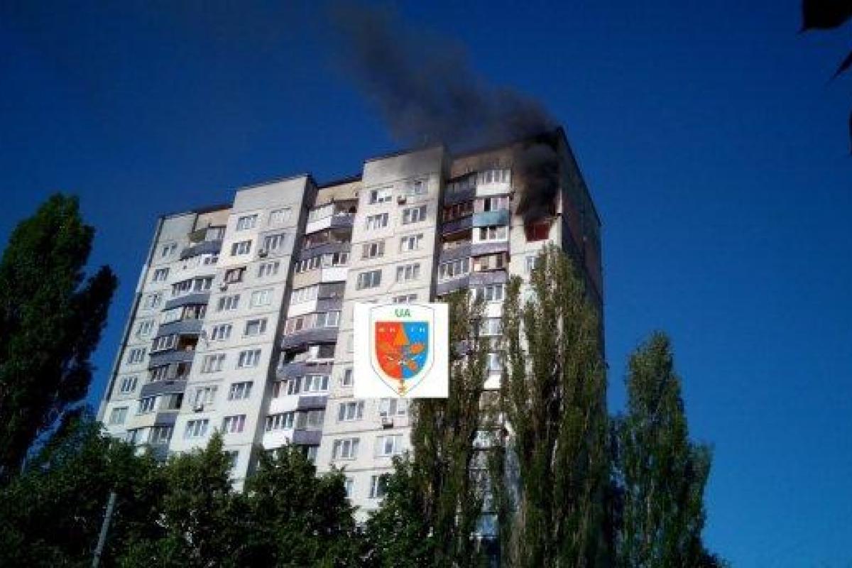 Во время ликвидации пожара в Киеве спасено двое людей