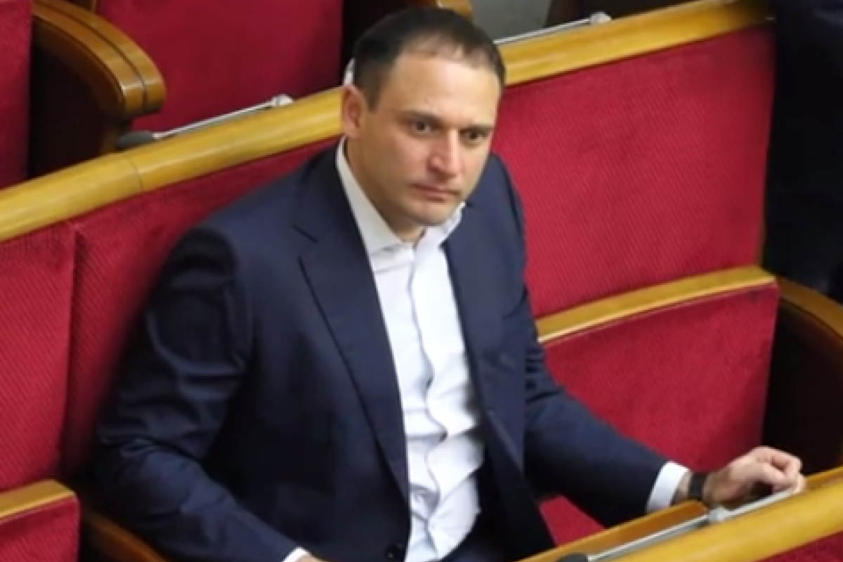 Добкину-младшему снова "плохо" в Раде: появилось видео Добкину-младшему снова "плохо" в Раде: появилось видео