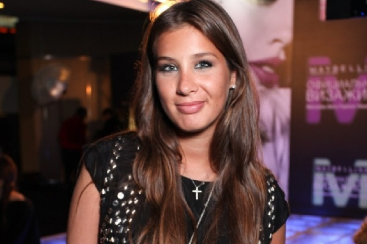 Певица Кети Топурия показала соблазнительное фото в купальнике Певица Кети Топурия показала соблазнительное фото в купальнике