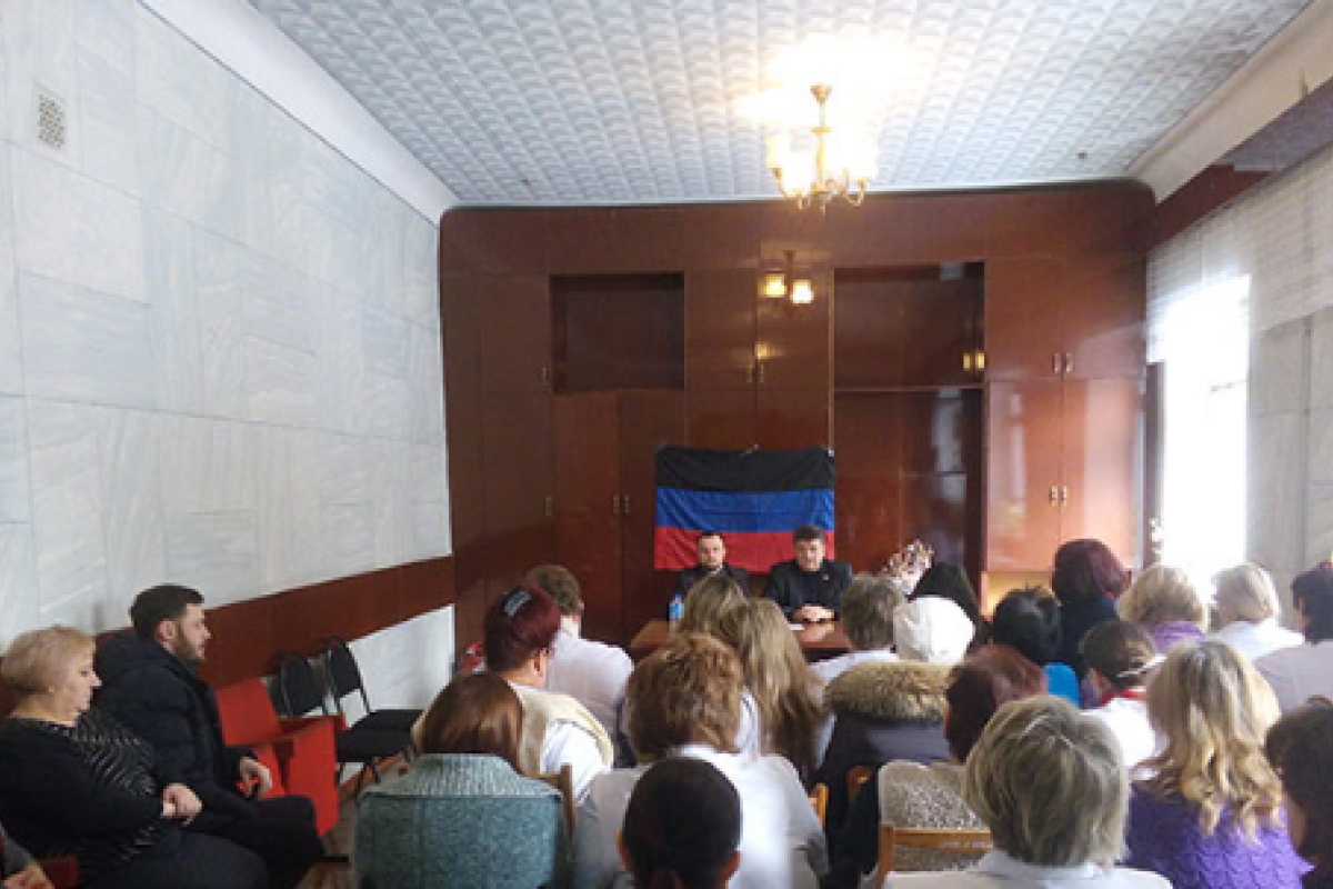 В "ЛНР" медицинские работники получили "мобилизационные предписания" В "ЛНР" медицинские работники получили "мобилизационные предписания"