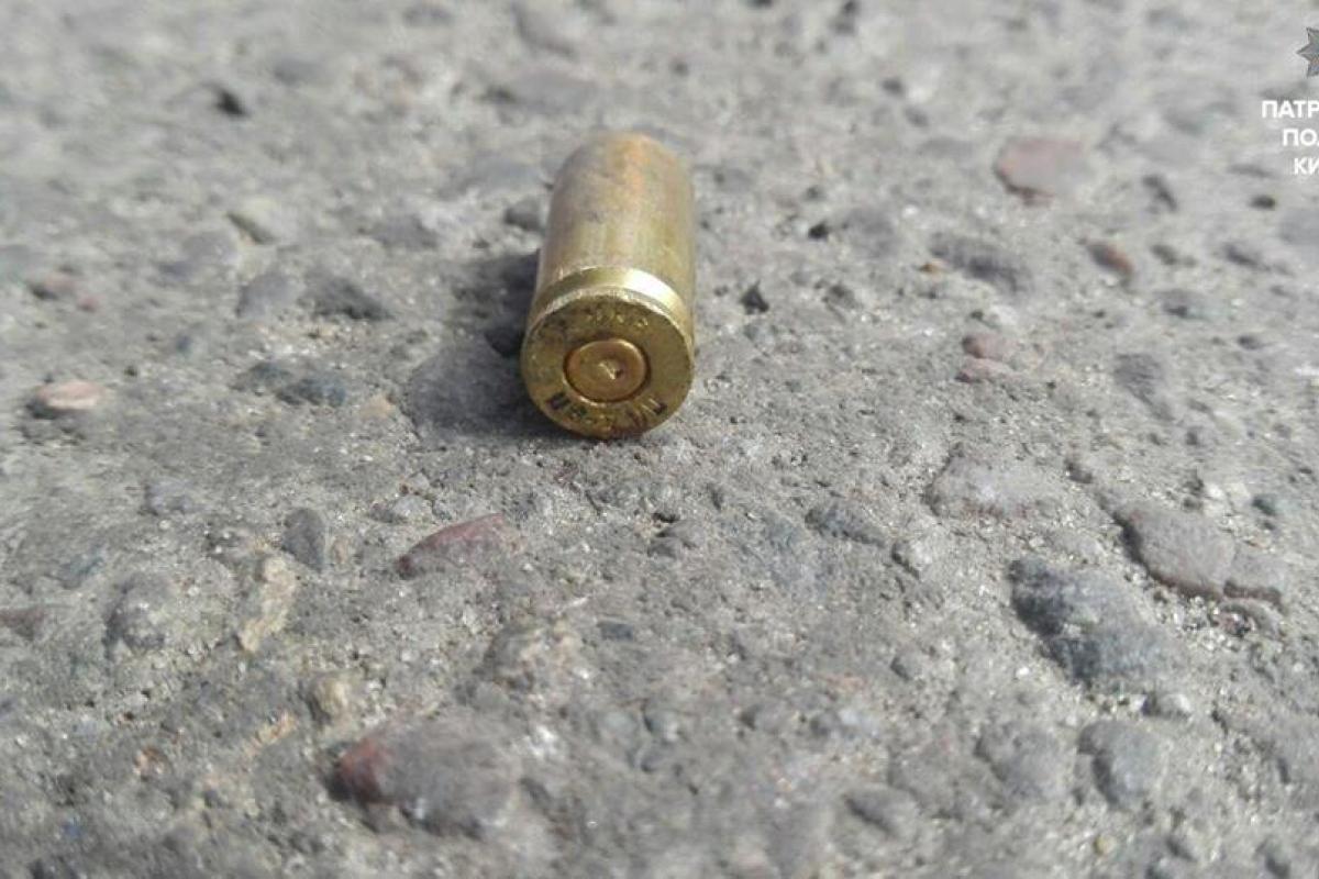 В Киеве произошла драка с применением огнестрельного оружия В Киеве произошла драка с применением огнестрельного оружия