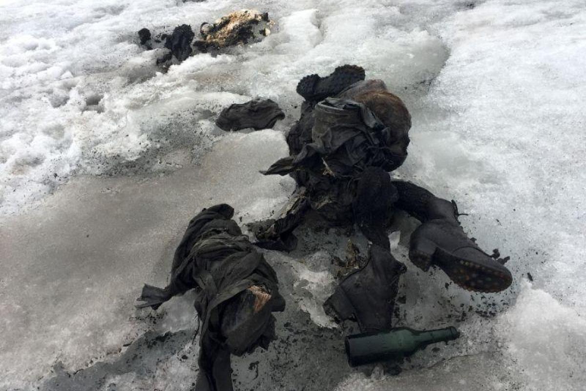 В Альпах нашли тела семейной пары, которые пролежали во льдах 75 лет