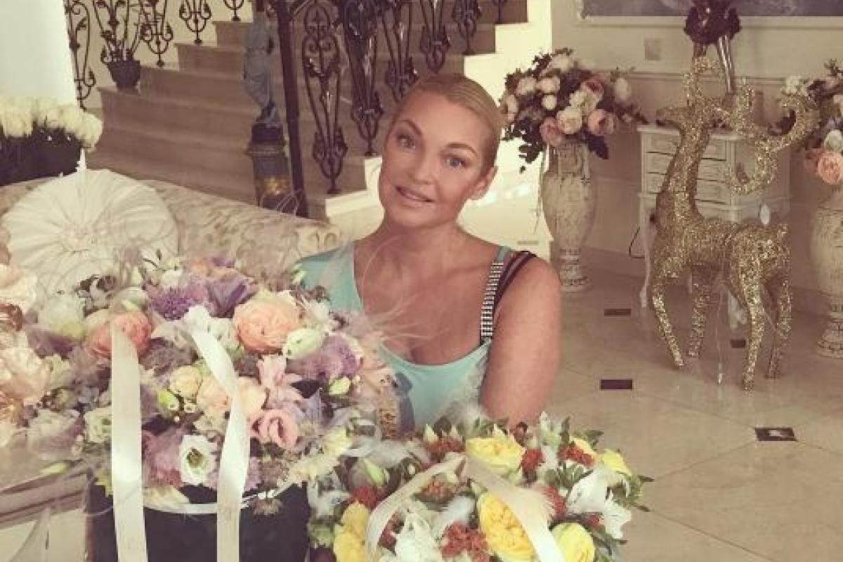 Волочкова скоро расскажет о самом любимом мужчине своей жизни Волочкова скоро расскажет о самом любимом мужчине своей жизни