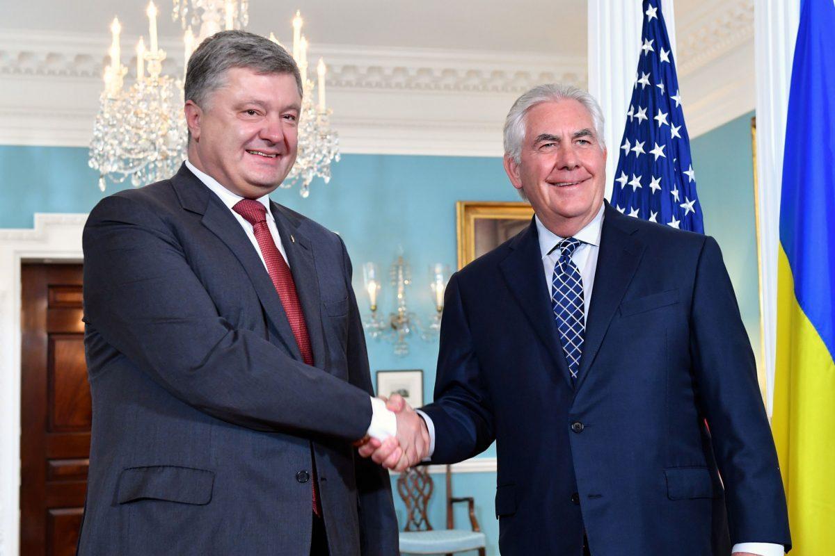 Пономарь сообщил об итогах встречи Тиллерсона и Порошенко Пономарь сообщил об итогах встречи Тиллерсона и Порошенко