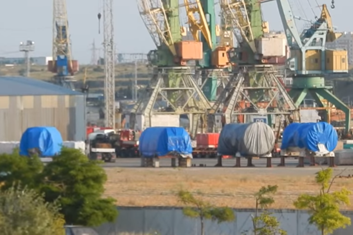 В Крым в обход санкций доставили турбины Siemens В Крым в обход санкций доставили турбины Siemens