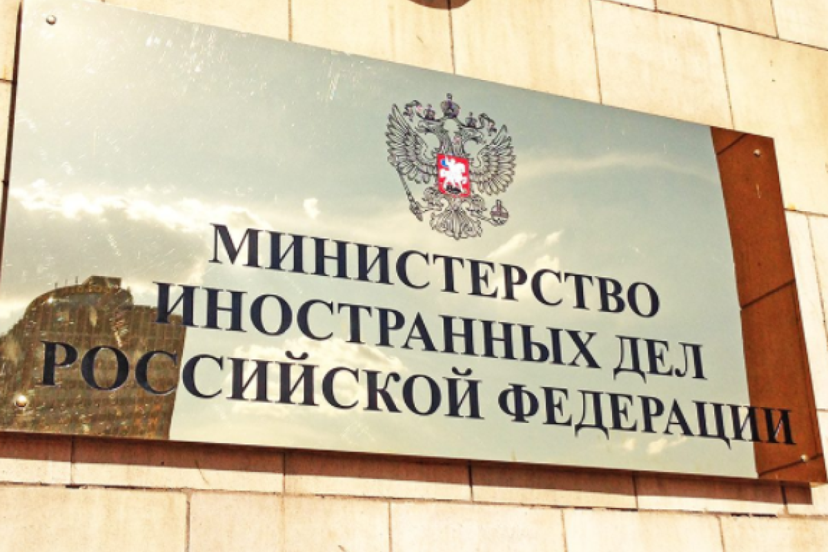 В России решили в ответ на санкции отобрать у США склады и дачу