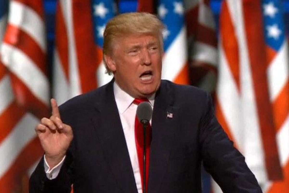 Трамп разошелся не на шутку: за массовую блокировку пользователей в Твиттере на Президента подают в суд Трамп разошелся не на шутку: за массовую блокировку пользователей в Твиттере на Президента подают в суд