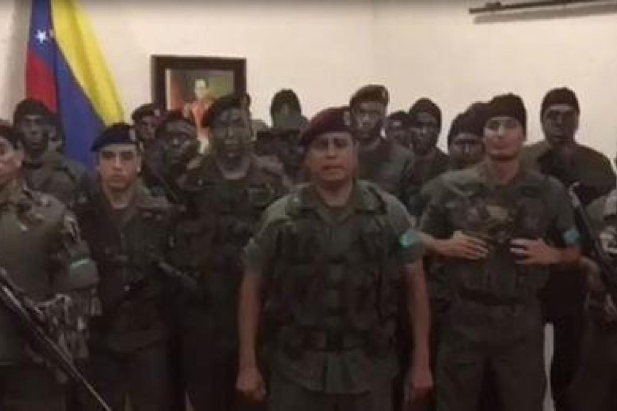 В Венесуэле военные объявили восстания против Президента Николаса Мадуро В Венесуэле военные объявили восстания против Президента Николаса Мадуро