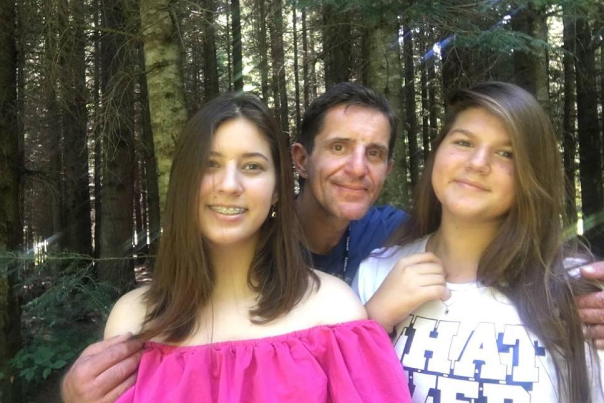 Зорян Шкиряк показал фото с дочерьми