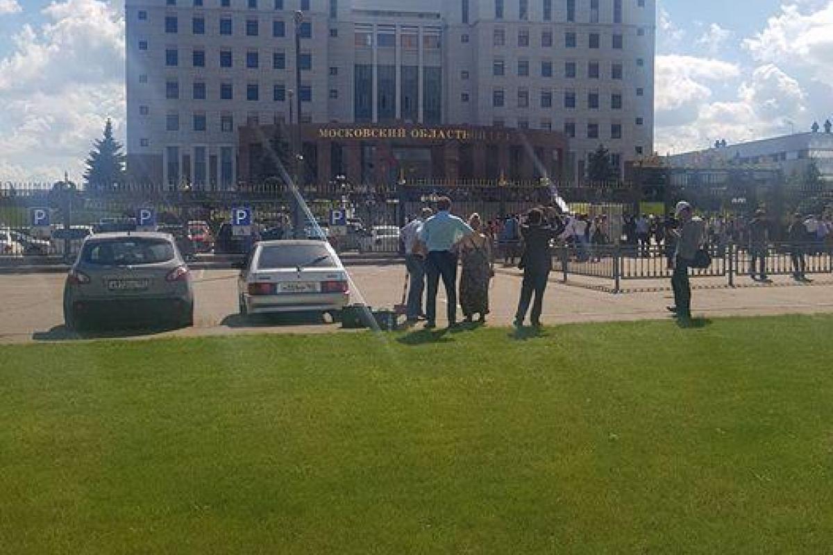 В Московском областном суде произошла перестрелка, есть раненые В Московском областном суде произошла перестрелка, есть раненые