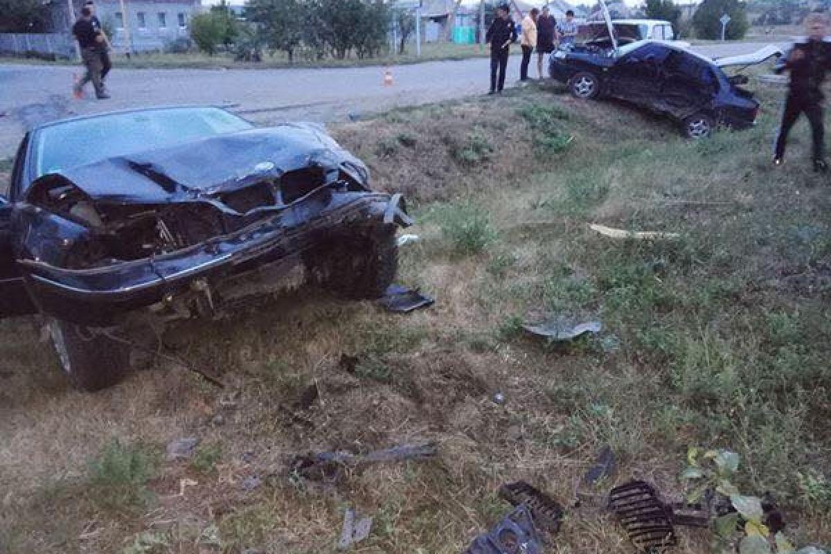 В Сватово столкнулись два автомобиля, пострадали 4 человека