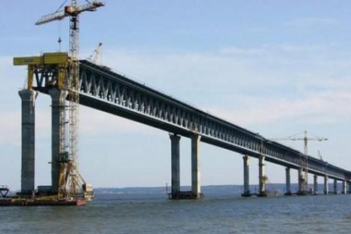 Достроит ли Россия Керченский мост и к чему это приведет? Достроит ли Россия Керченский мост и к чему это приведет?