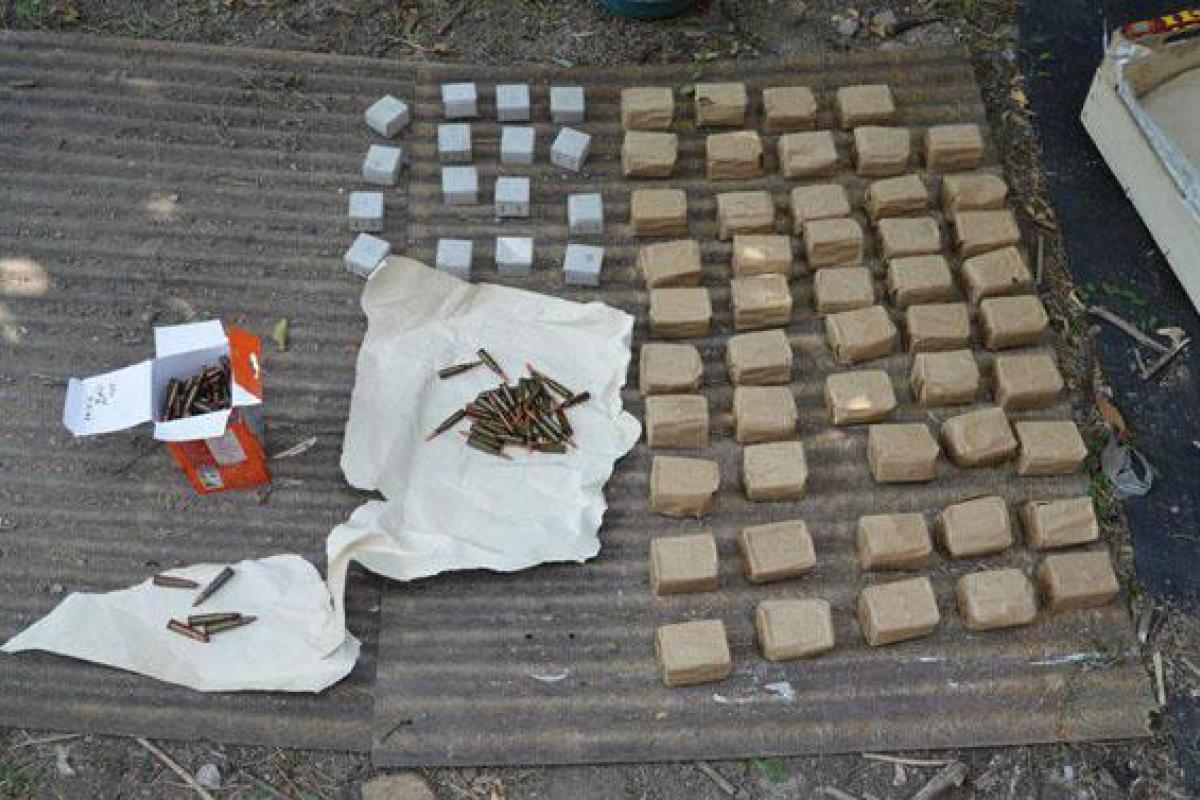 В Краматорске полицейские изъяли около 2000 патронов В Краматорске полицейские изъяли около 2000 патронов