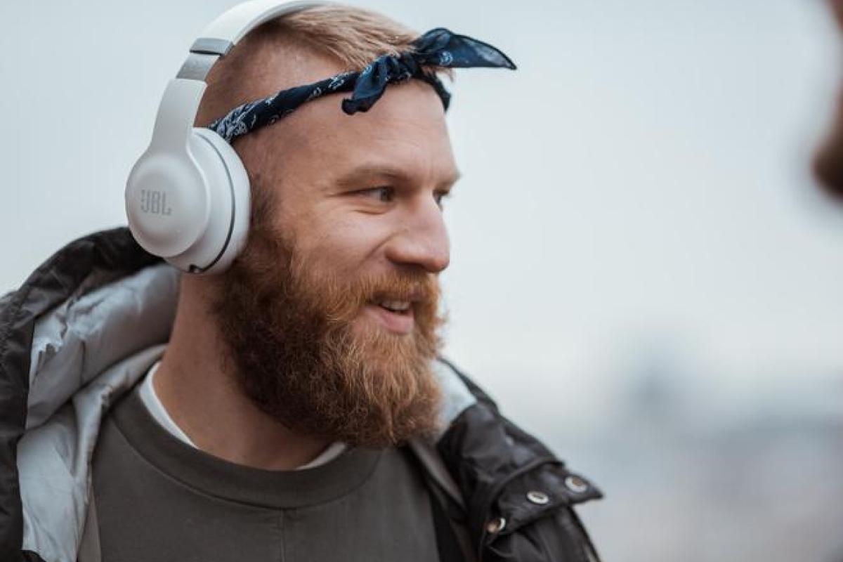 Иван Дорн покрасил бороду: фанаты в шоке Иван Дорн покрасил бороду: фанаты в шоке