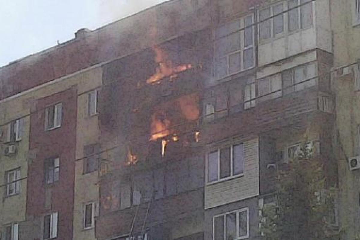 В Макеевке горела девятиэтажка: выгорели около 8-ми квартир В Макеевке горела девятиэтажка: выгорели около 8-ми квартир