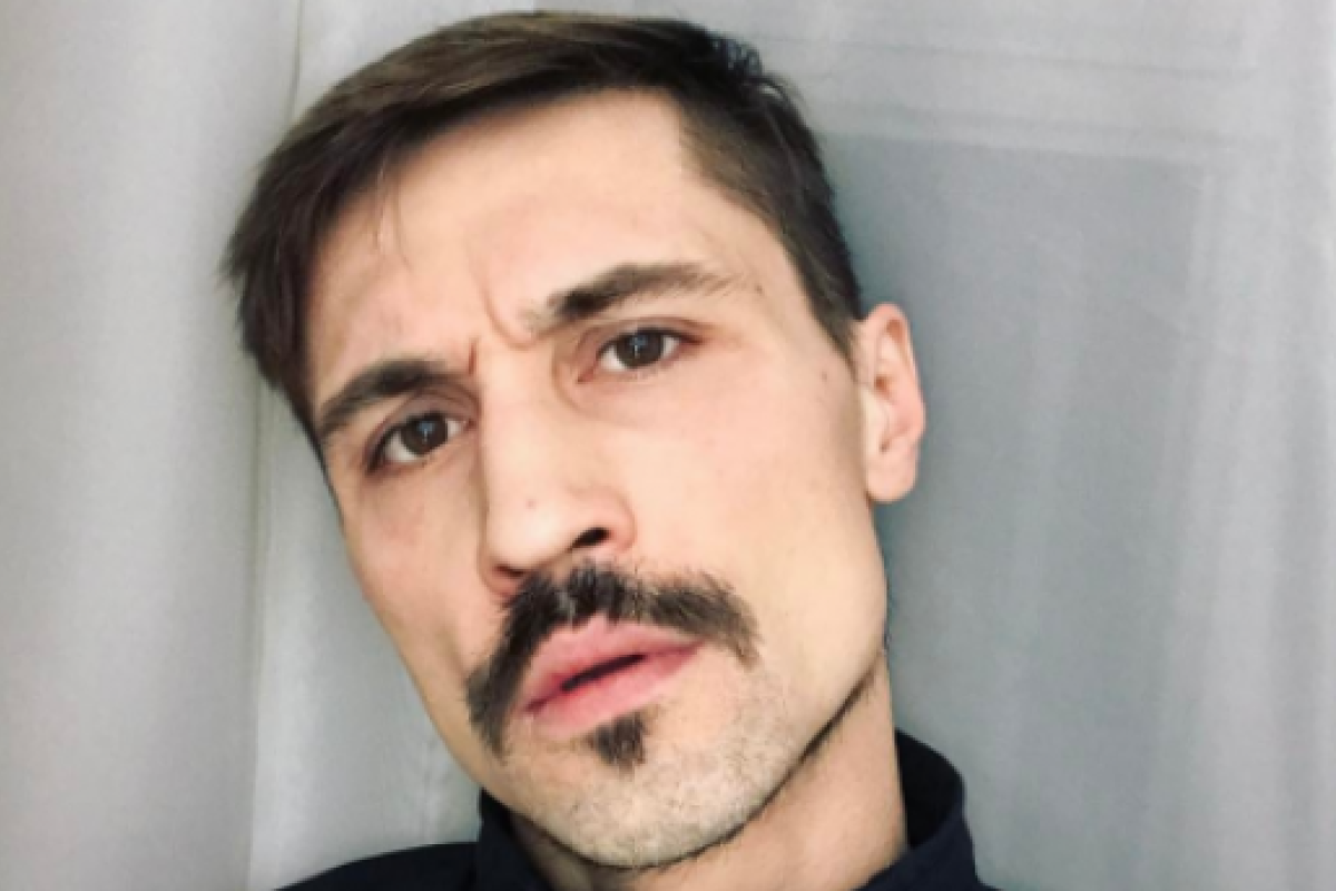 Певец Дима Билан порадовал фото со съемок нового сезона "Голос" Певец Дима Билан порадовал фото со съемок нового сезона "Голос"