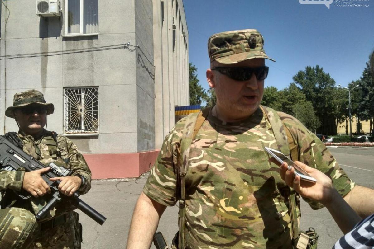 Турчинов в Покровске оценил качество работы "глушилки" российских телеканалов