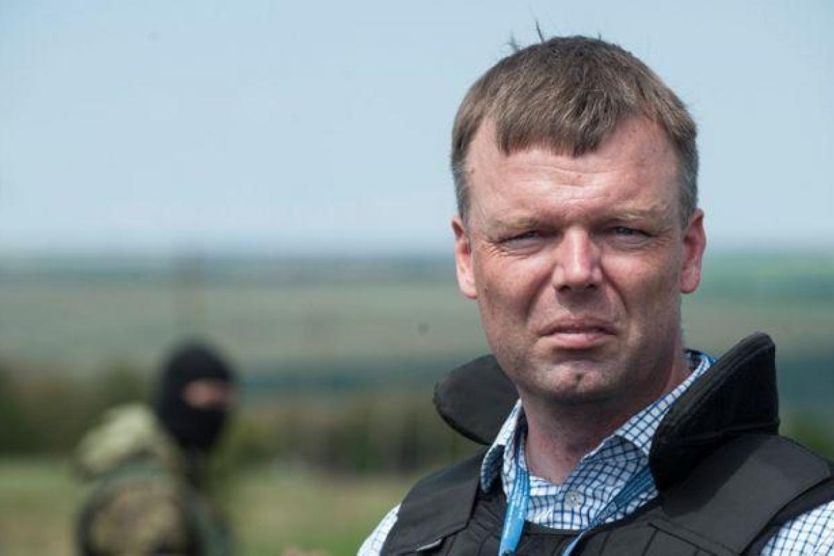 Представитель ОБСЕ прервал брифинг из-за разрывов снарядов в Авдеевке Представитель ОБСЕ прервал брифинг из-за разрывов снарядов в Авдеевке