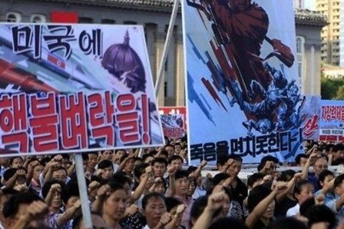 В КНДР готовы вступить в армию 3,5 млн человек для войны с США В КНДР готовы вступить в армию 3,5 млн человек для войны с США