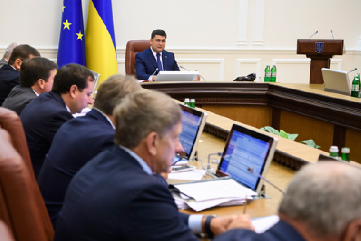 С сентября украинцев ошарашат реформами здоровья, образования и пенсий