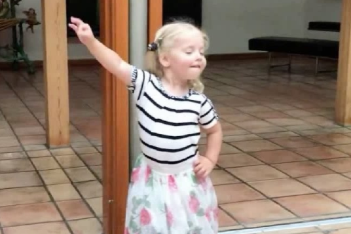 Дочь Пугачевой и Галкина восхитила поклонников своим балетом Дочь Пугачевой и Галкина восхитила поклонников своим балетом