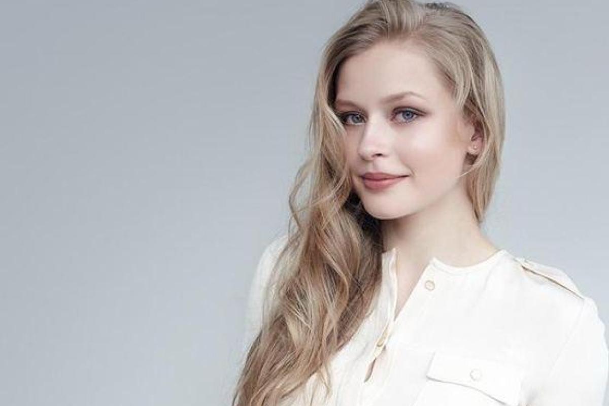 Поклонники переживают за здоровье Юлии Пересильд: актриса пролила на себя кипяток Поклонники переживают за здоровье Юлии Пересильд: актриса пролила на себя кипяток