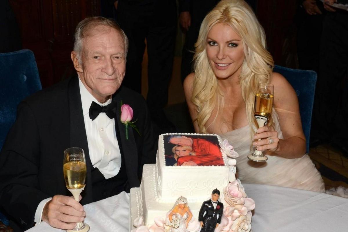 Покойный основатель Playboy оставил молодую вдову без гроша