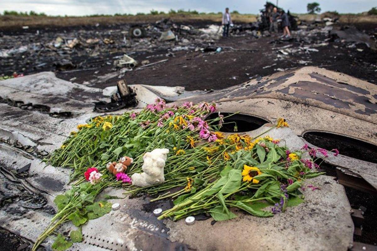 Украина и еще 4 страны подписали меморандум об уголовном преследовании виновных в катастрофе MH17 Украина и еще 4 страны подписали меморандум об уголовном преследовании виновных в катастрофе MH17