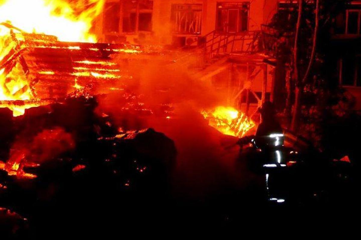 Украинский журналист рассказал о подробностях пожара в лагере "Виктория" в Одессе Украинский журналист рассказал о подробностях пожара в лагере "Виктория" в Одессе