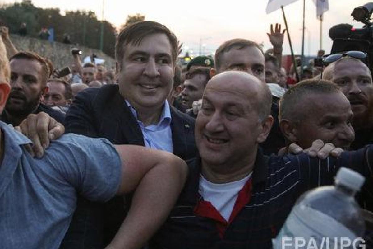 Доник: Со вчерашнего дня нет государственности, законов, права - есть средние века и право силы Доник: Со вчерашнего дня нет государственности, законов, права - есть средние века и право силы