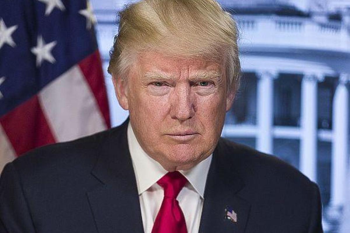 Лидер США сделал громкое заявление, назвав Фейсбук "антитрамповским" Лидер США сделал громкое заявление, назвав Фейсбук "антитрамповским"