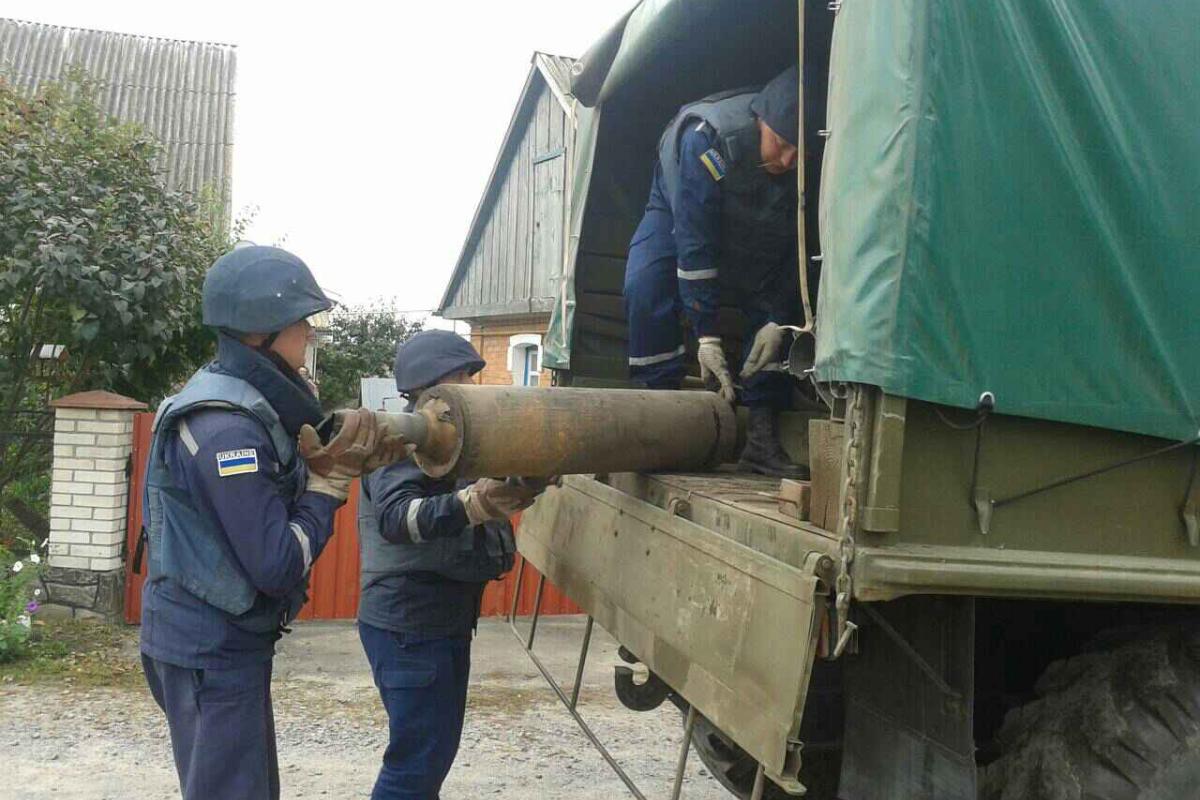 На военных складах в Калиновке продолжаются одиночные детонации - ГСЧС На военных складах в Калиновке продолжаются одиночные детонации - ГСЧС