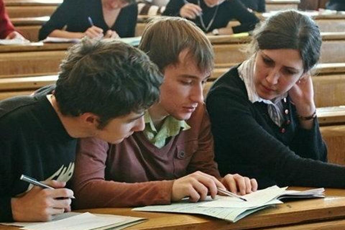 Стало известно, будут ли сокращать стипендии в Украине