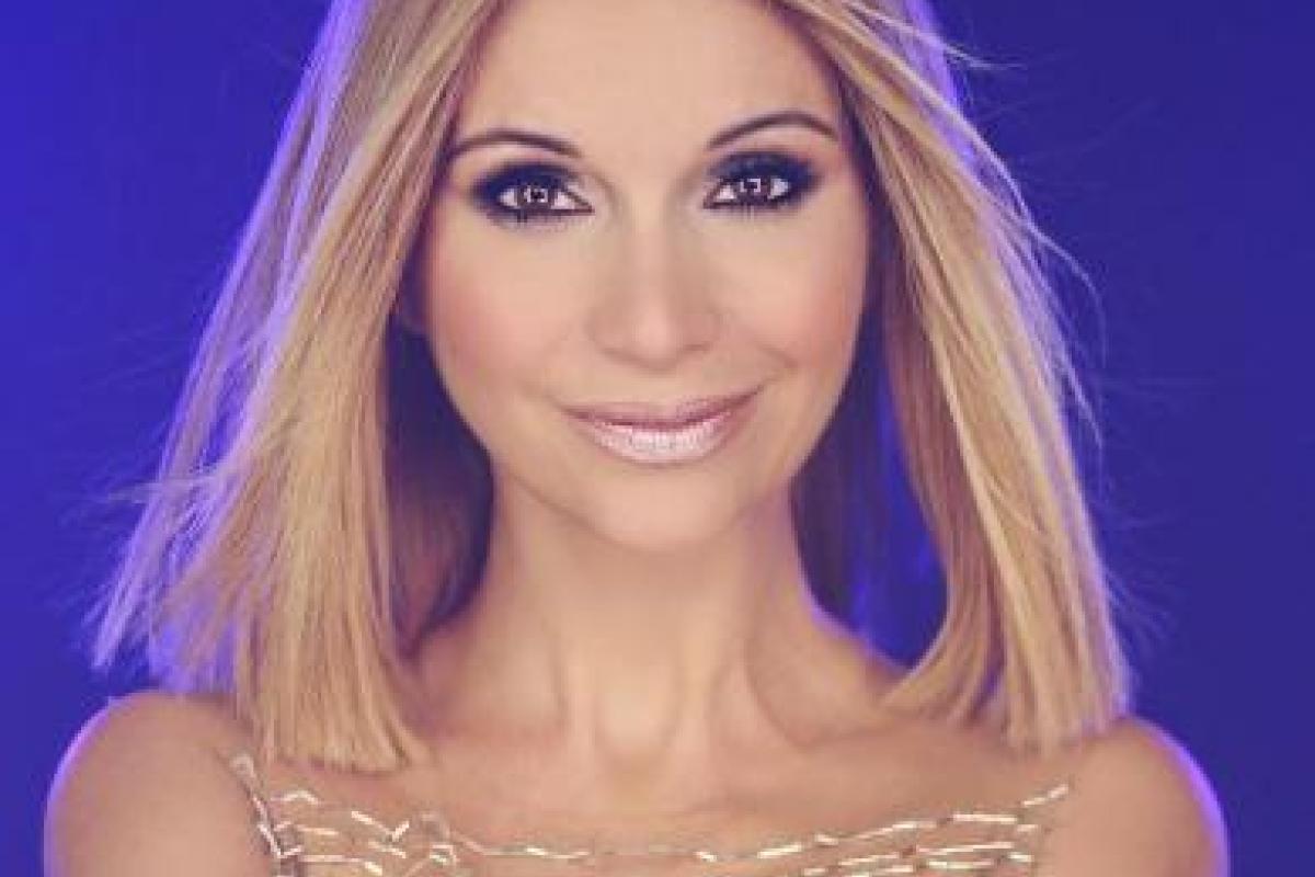 Копирует Бузову: фанаты раскритиковали лучшую подругу Жанны Фриске Копирует Бузову: фанаты раскритиковали лучшую подругу Жанны Фриске