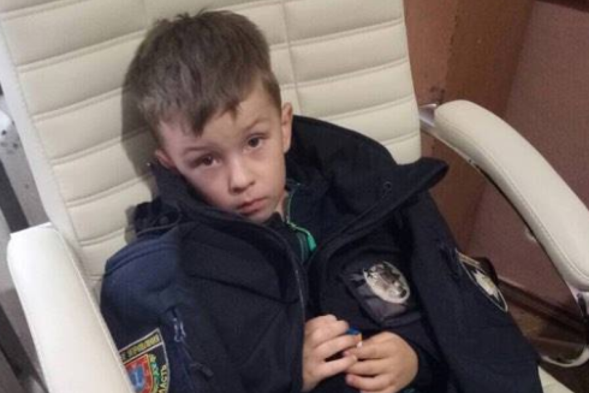 В Одессе правоохранители разыскали пропавшего дедушку с 4-летним внуком В Одессе правоохранители разыскали пропавшего дедушку с 4-летним внуком