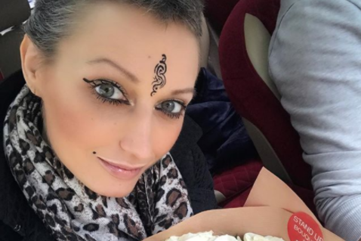 "Я ехала на лучевую и плакала", - онкобольная певица Лама Сафонова рассказала о последнем дне лечения "Я ехала на лучевую и плакала", - онкобольная певица Лама Сафонова рассказала о последнем дне лечения