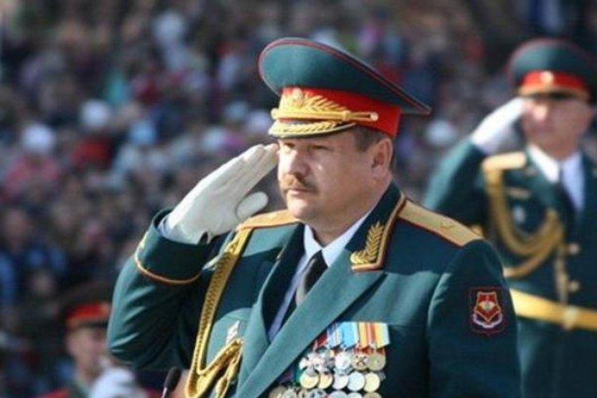 Толкают плечом и не пускают в бассейн: российский генерал пожаловался на «ущемления» со стороны ВСУ