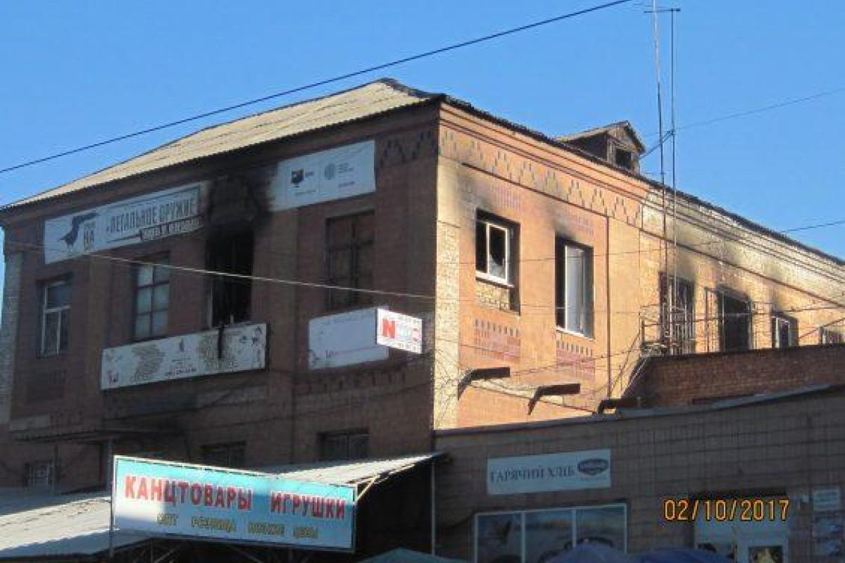 Появились фото с места пожара в хостеле Запорожья, где заживо сгорели люди Появились фото с места пожара в хостеле Запорожья, где заживо сгорели люди